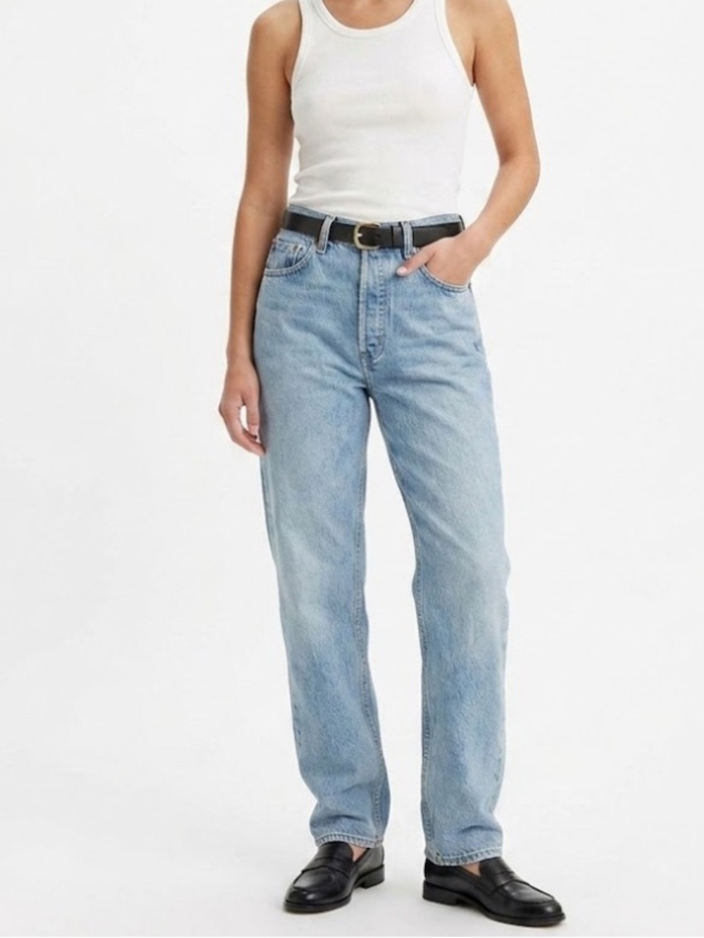 Vintage Levi's 560 Loose Fit Straight Leg Light Blue Denim USA Jeans 1990s - 28